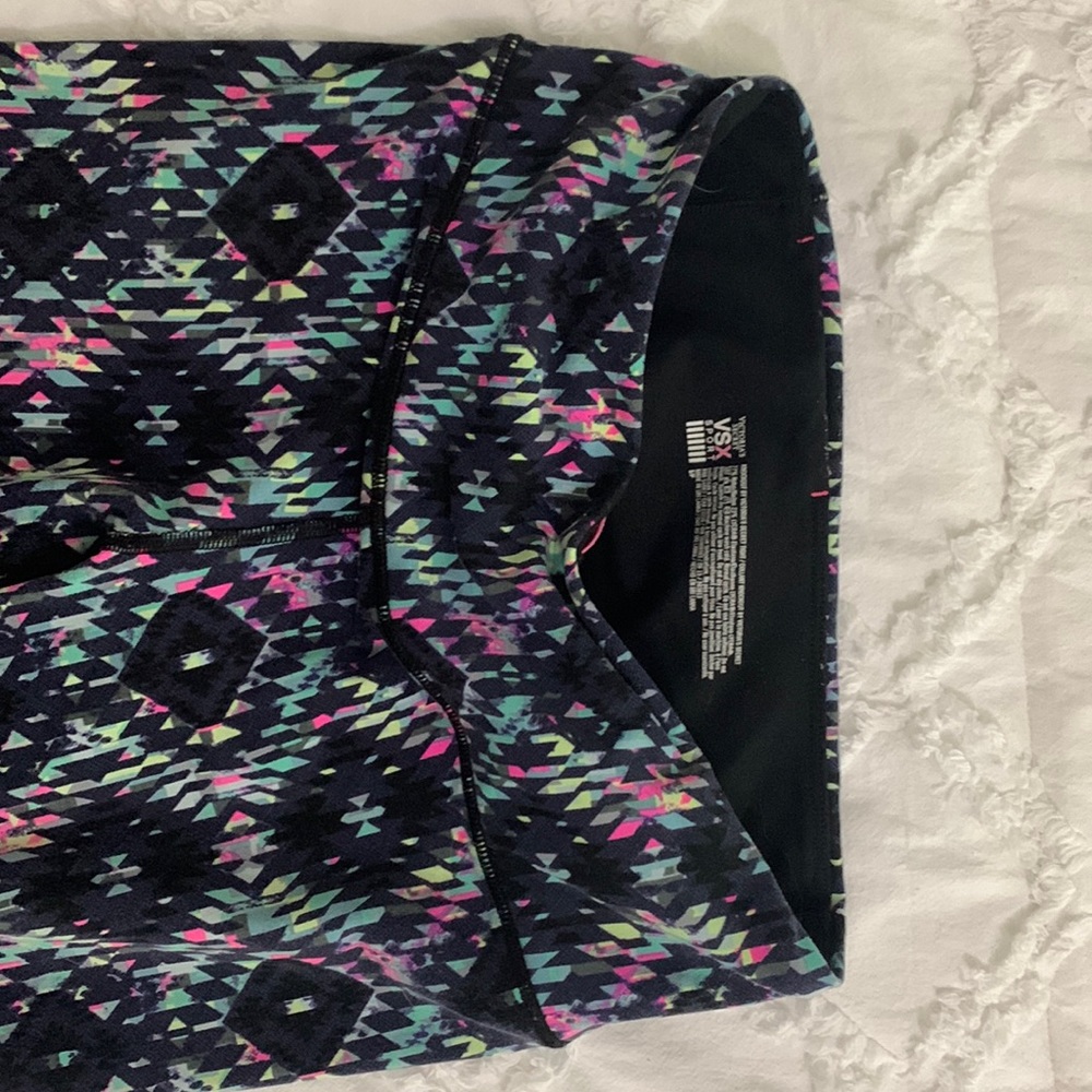 Small Knockout by Victoria Secret. Used and in great condition. - Picture 3 of 3
